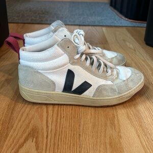 Veja Women’s High-Top Sneakers